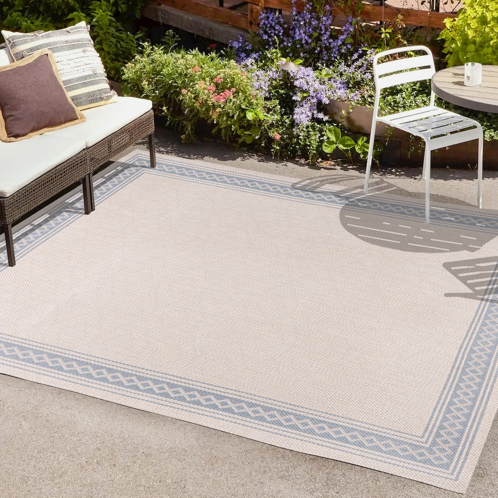 Lucia Classic Diamond Border Indoor/Outdoor Area Rug. Picture 6