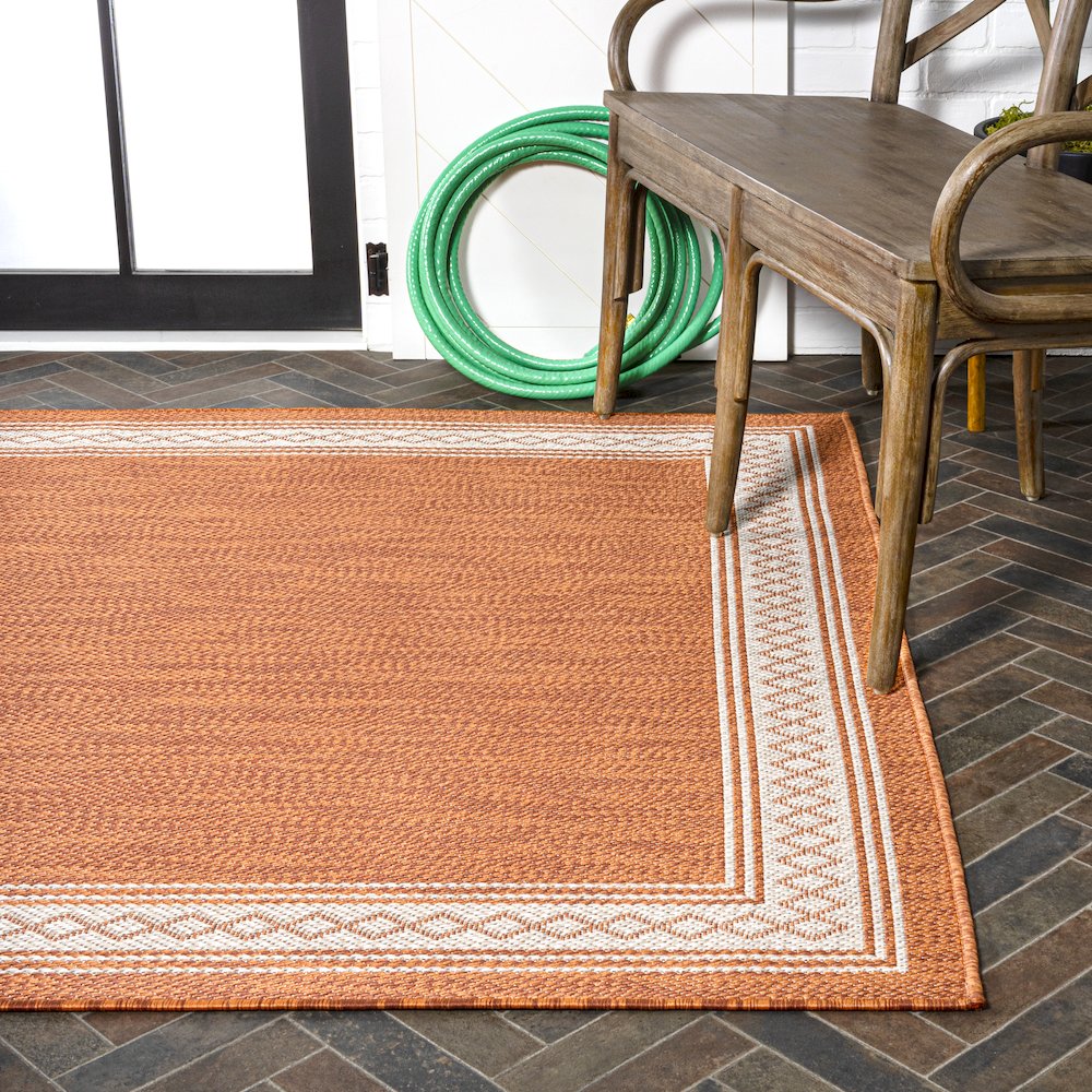 Lucia Classic Diamond Border Indoor/Outdoor Area Rug. Picture 7