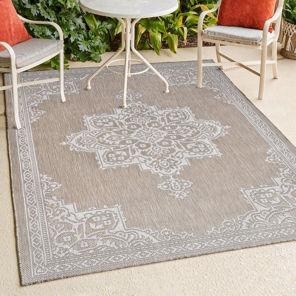Arden Vintage Casual Medallion Beige/Cream 4 ft. x 6 ft. Indoor/Outdoor Area Rug. Picture 3