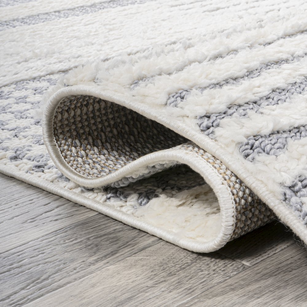Kerstin Geometric High-Low Area Rug. Picture 9