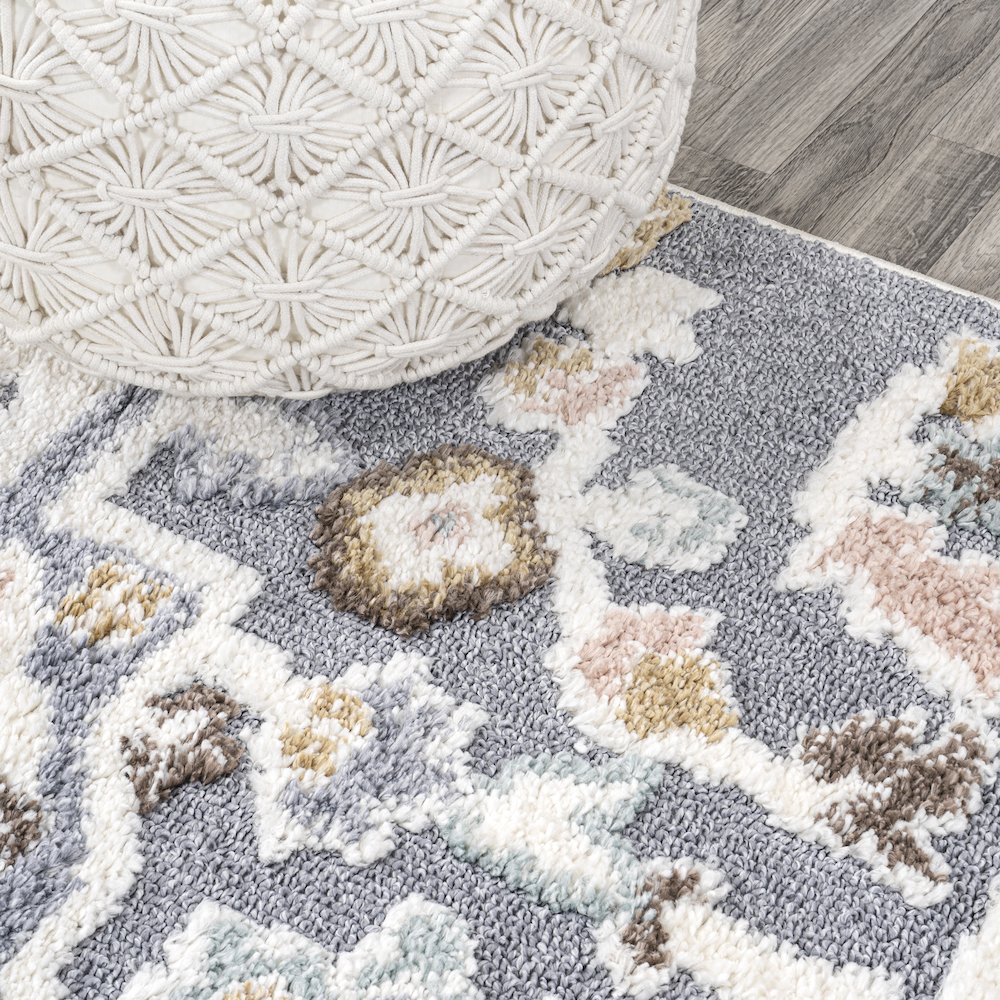Aziza Persian Medallion High-Low Area Rug. Picture 7