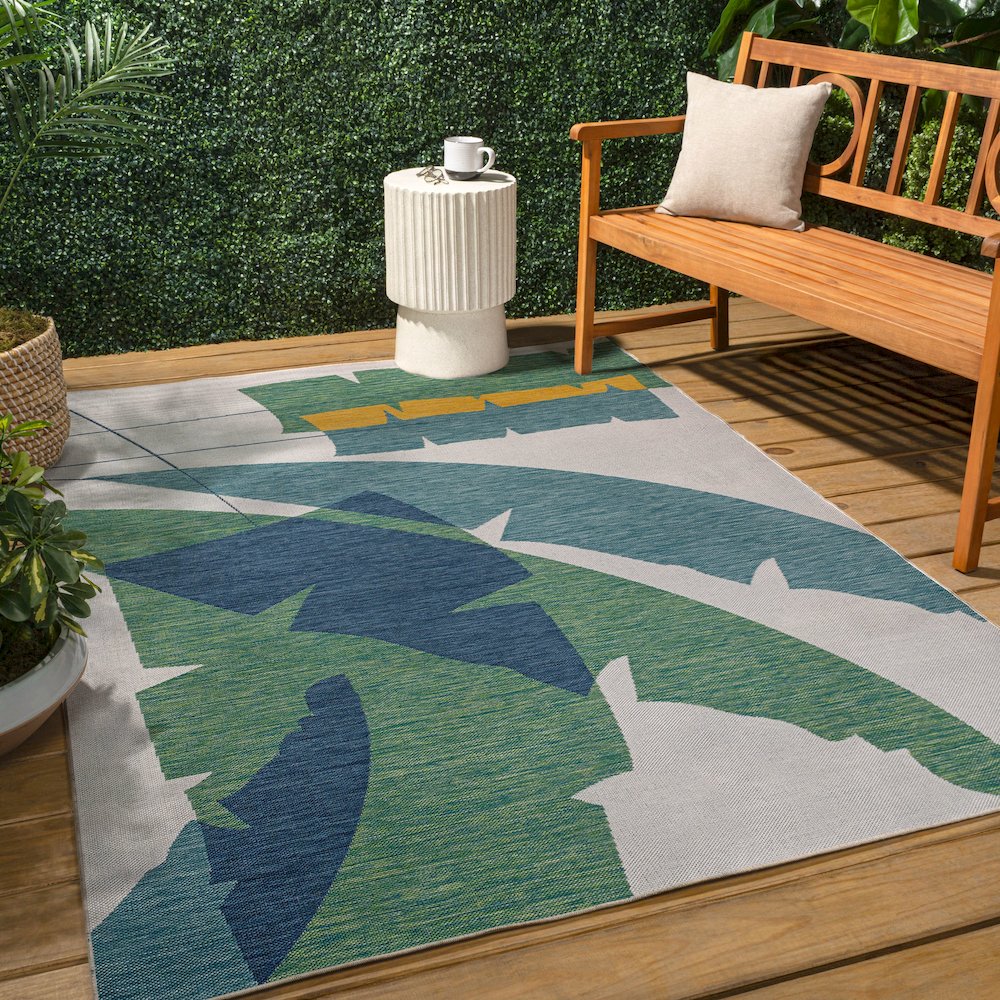 Palm Leaf Green/Cream 4 ft. x 6 ft. Indoor/Outdoor Area Rug. Picture 4