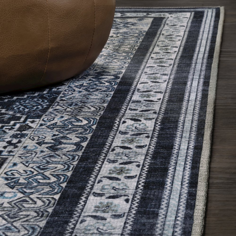 Dalyan Geometric Medallions Machine-Washable Area Rug. Picture 5