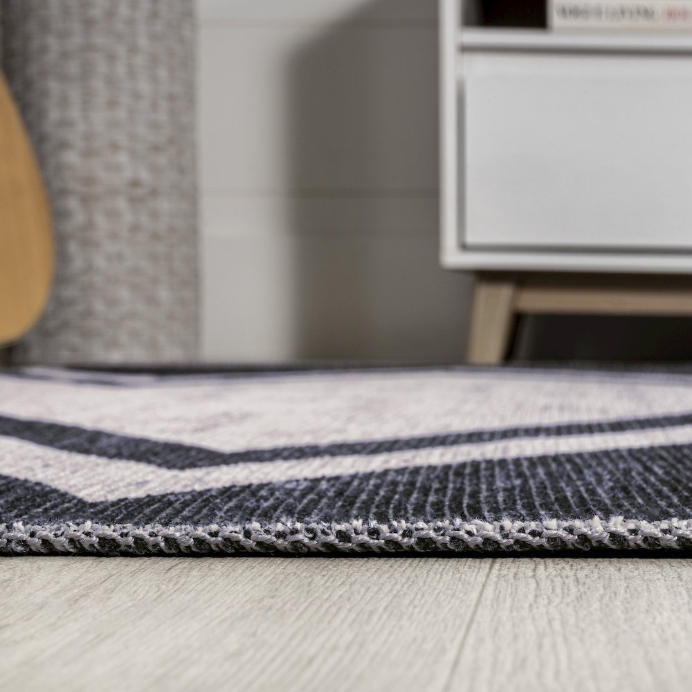 Siksak Modern Chevron Border Area Rug. Picture 14