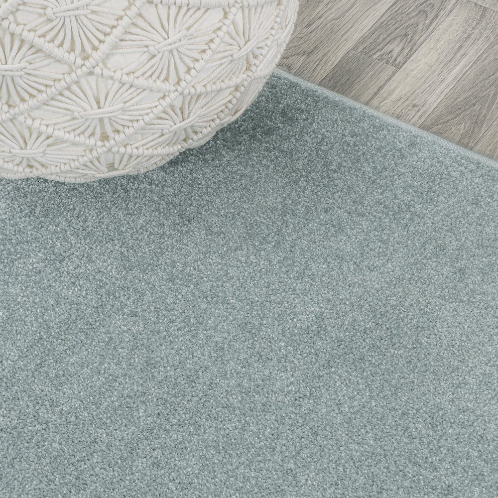 Haze Solid Low-Pile Area Rug. Picture 2