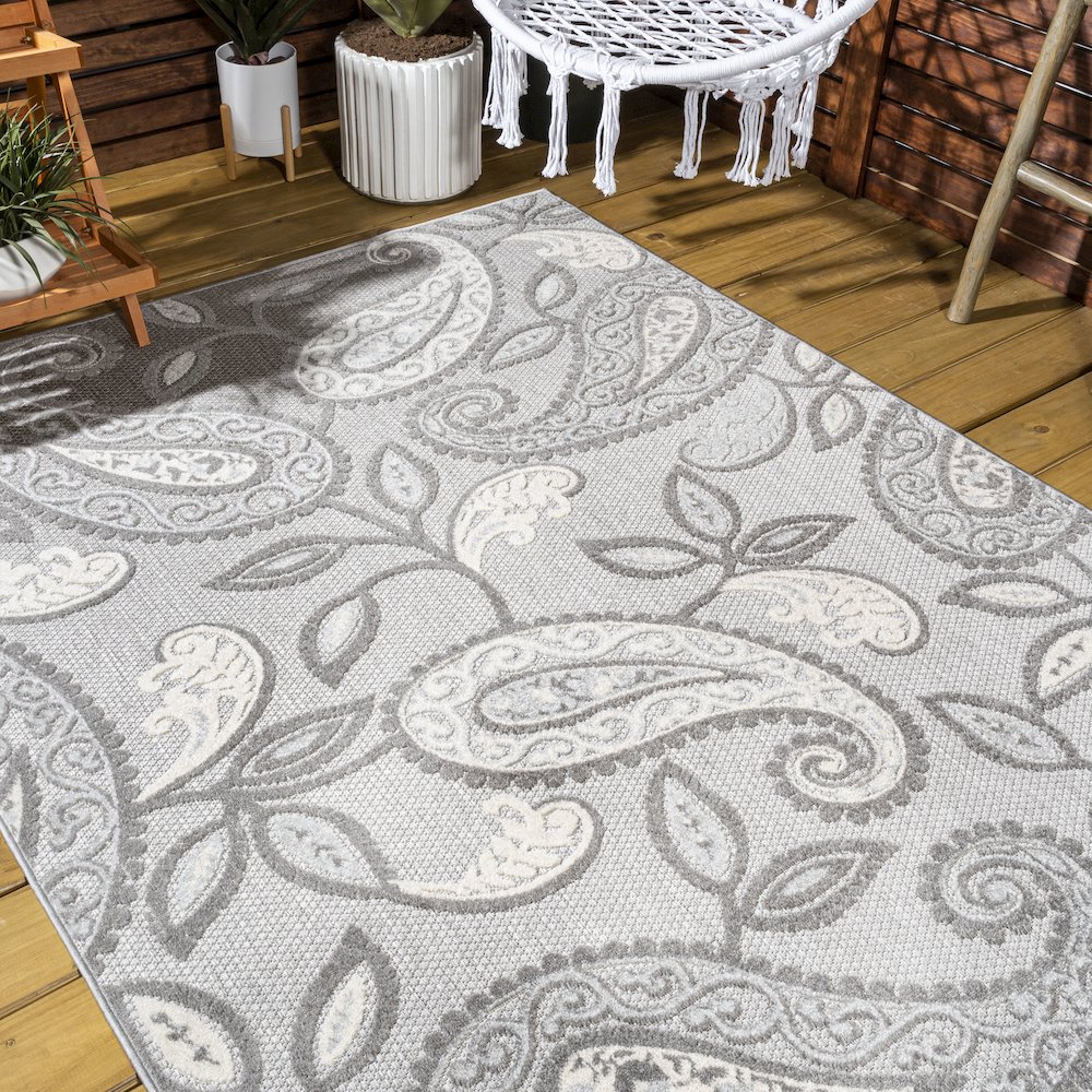 Julien Paisley High-Low Indoor/Outdoor Area Rug. Picture 9
