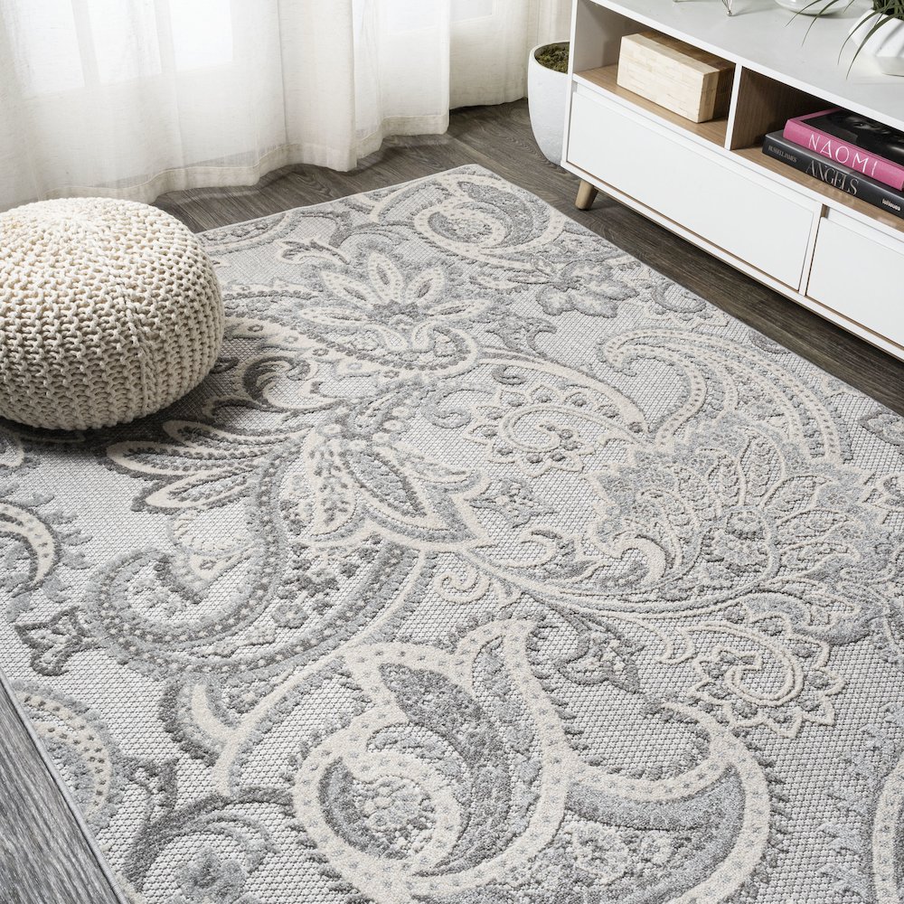 Gordes Paisley High-Low Indoor/Outdoor Area Rug. Picture 4
