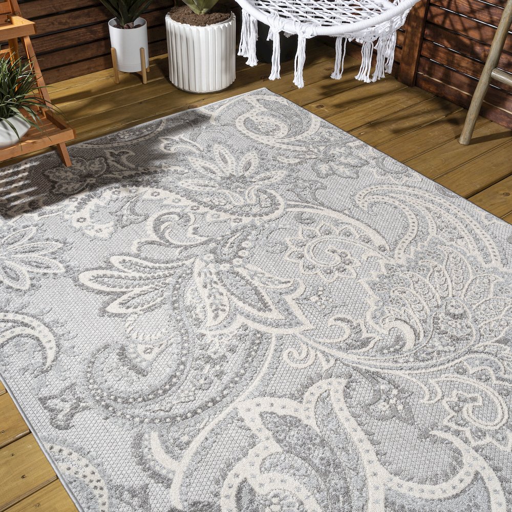 Gordes Paisley High-Low Indoor/Outdoor Area Rug. Picture 9
