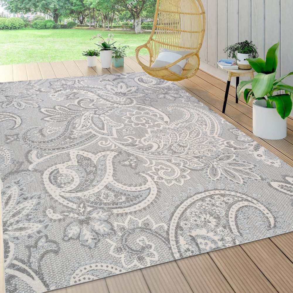 Gordes Paisley High-Low Indoor/Outdoor Area Rug. Picture 6