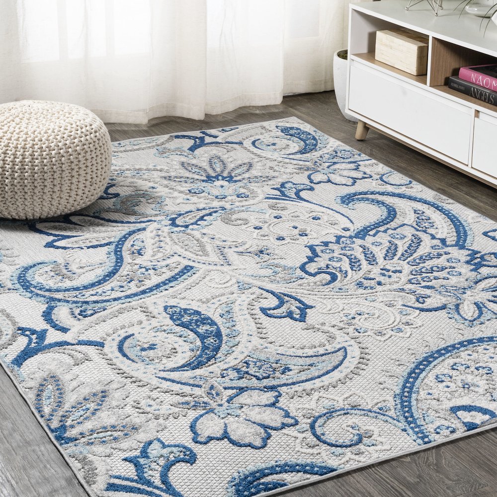 Gordes Paisley High-Low Indoor/Outdoor Area Rug. Picture 2