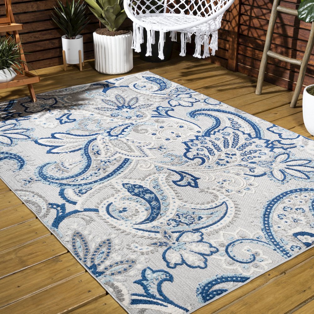Gordes Paisley High-Low Indoor/Outdoor Area Rug. Picture 6