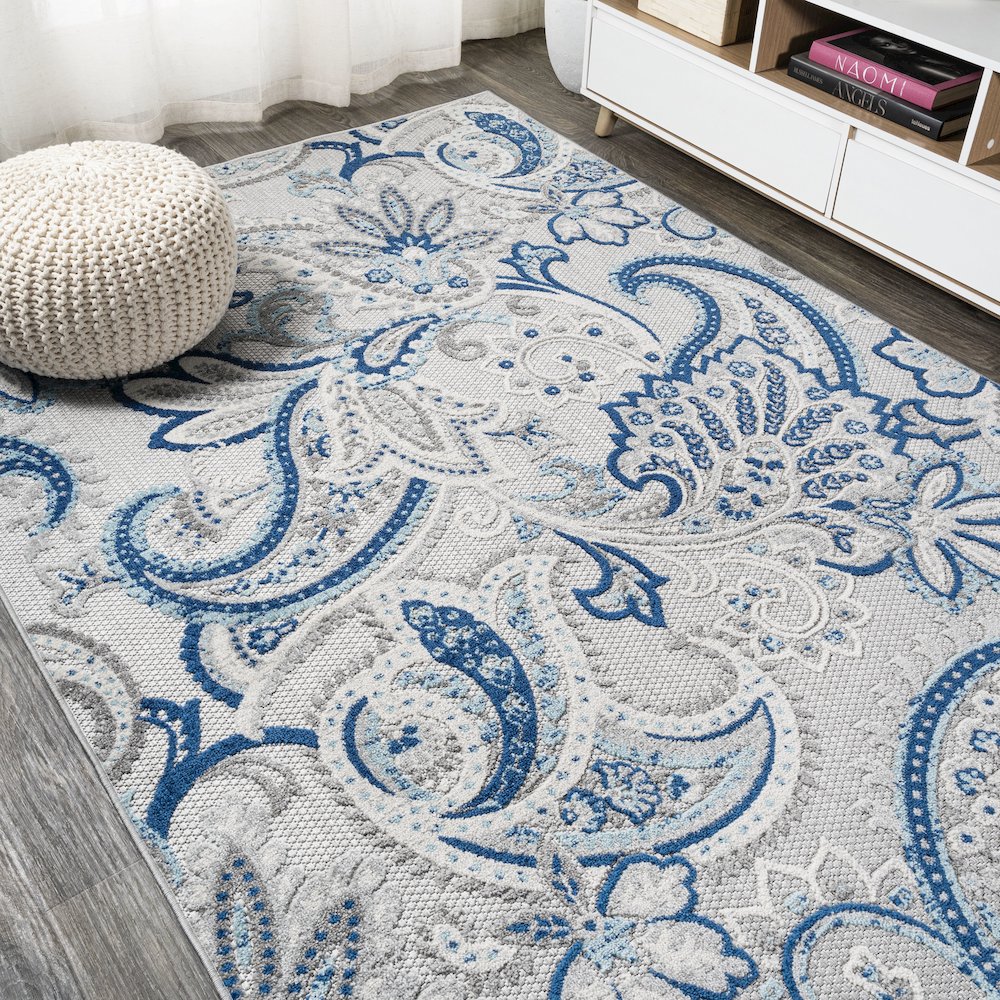 Gordes Paisley High-Low Indoor/Outdoor Area Rug. Picture 4