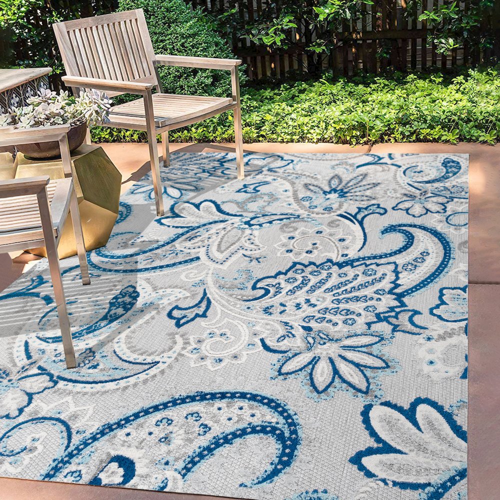 Gordes Paisley High-Low Indoor/Outdoor Area Rug. Picture 5