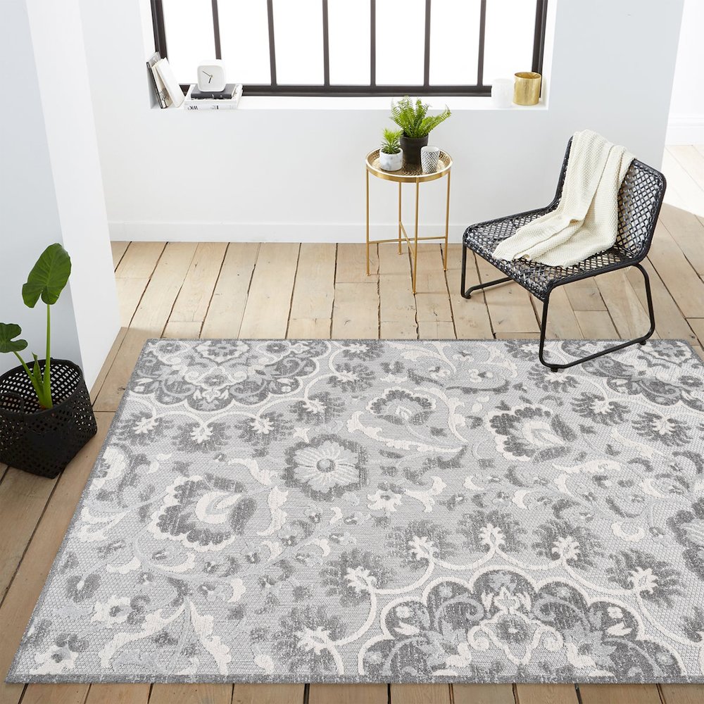 Lucena Modern Medallion High-Low Indoor/Outdoor Area Rug. Picture 15