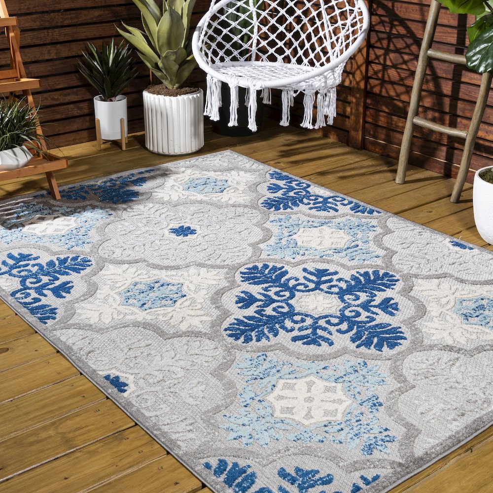 Cassis Ornate Ogee Trellis High-Low Indoor/Outdoor Area Rug. Picture 6