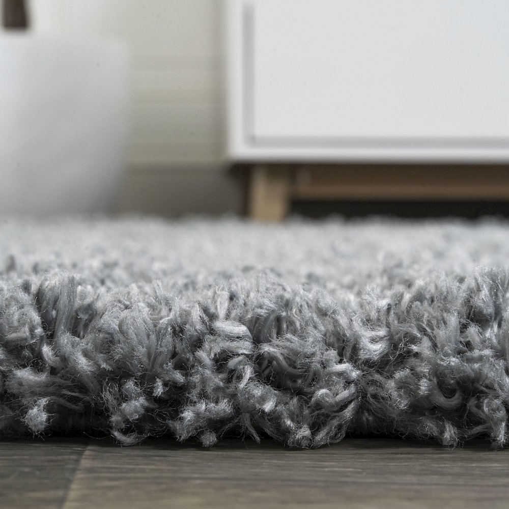 Groovy Solid Shag Area Rug. Picture 11