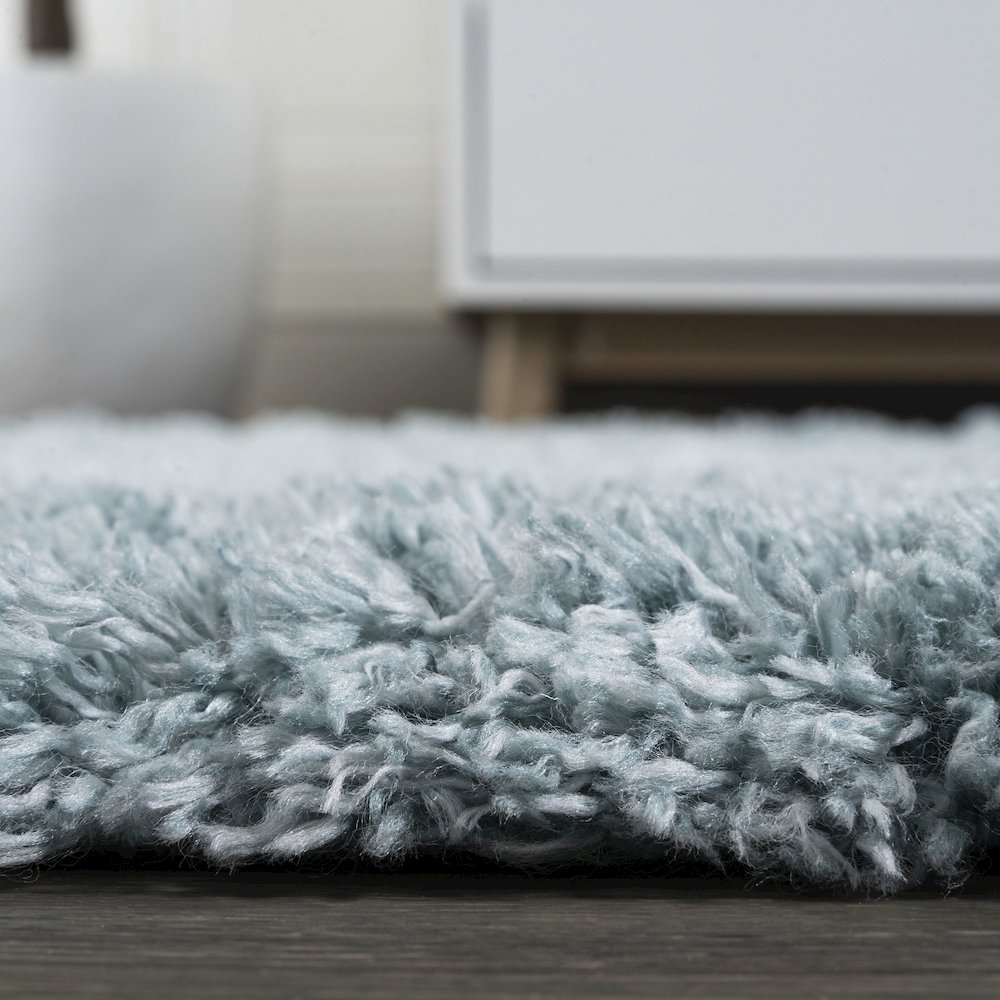 Groovy Solid Shag Area Rug. Picture 11