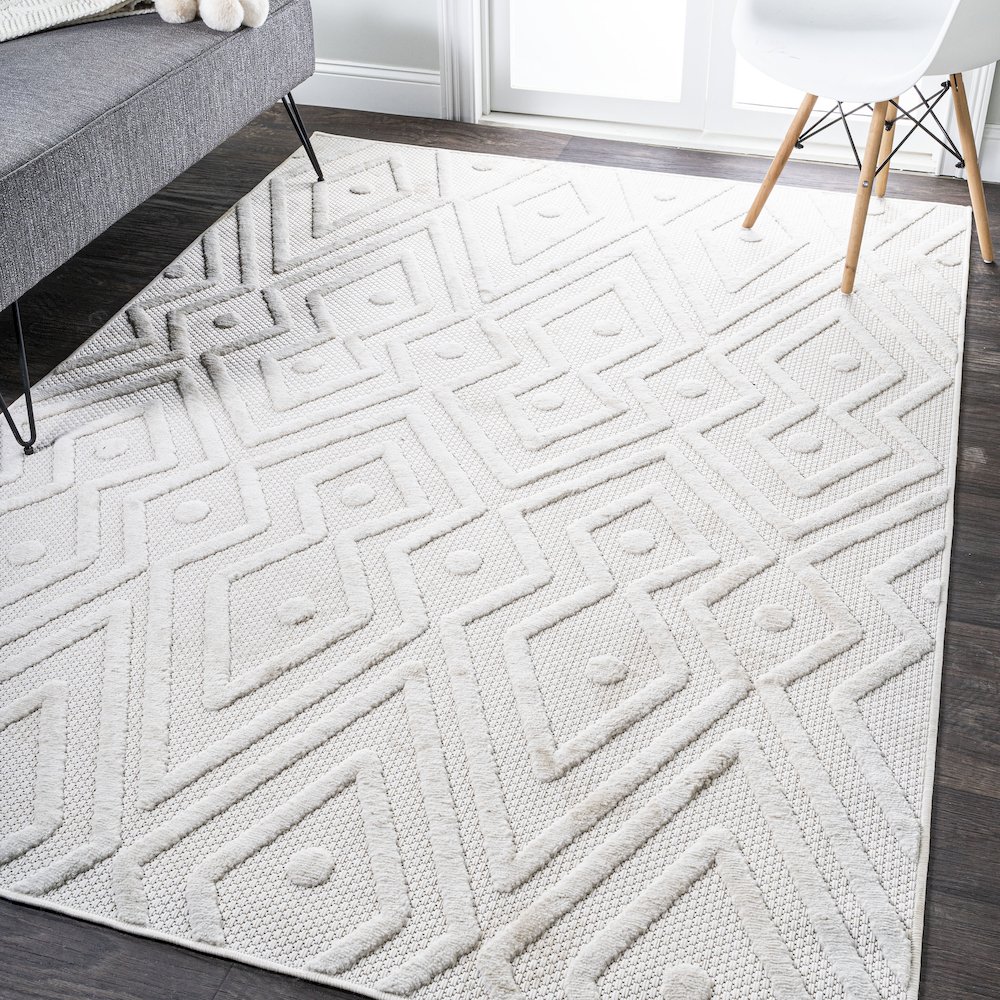 Balansat Moroccan Diamond Indoor/Outdoor Area Rug. Picture 2