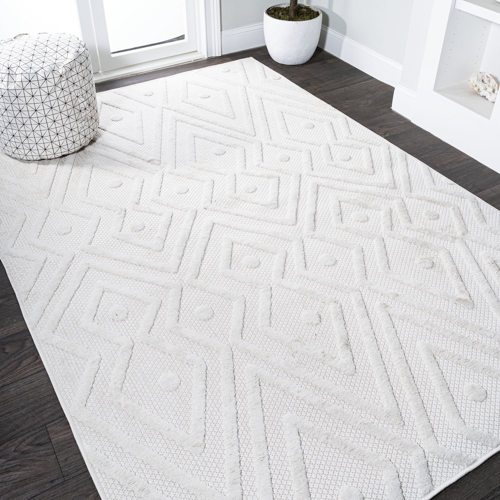 Balansat Moroccan Diamond Indoor/Outdoor Area Rug. Picture 4