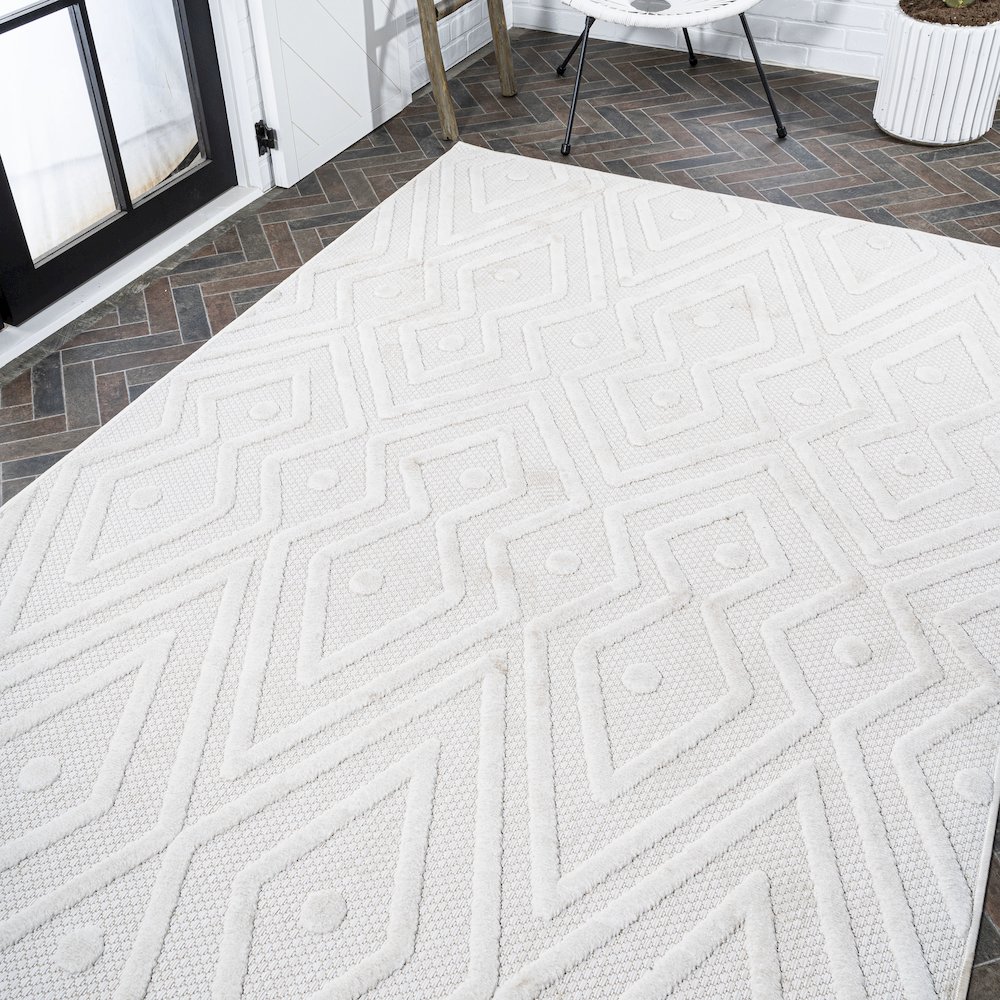 Balansat Moroccan Diamond Indoor/Outdoor Area Rug. Picture 9