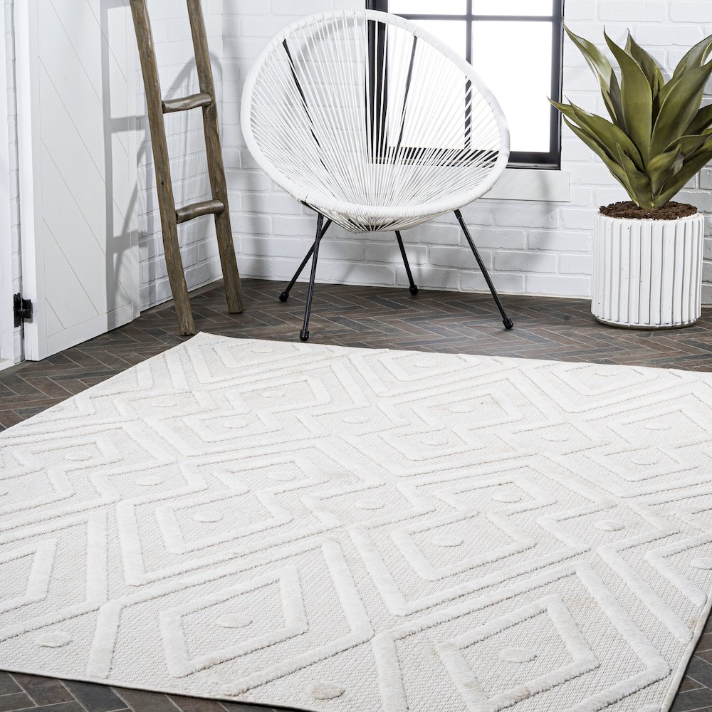 Balansat Moroccan Diamond Indoor/Outdoor Area Rug. Picture 10