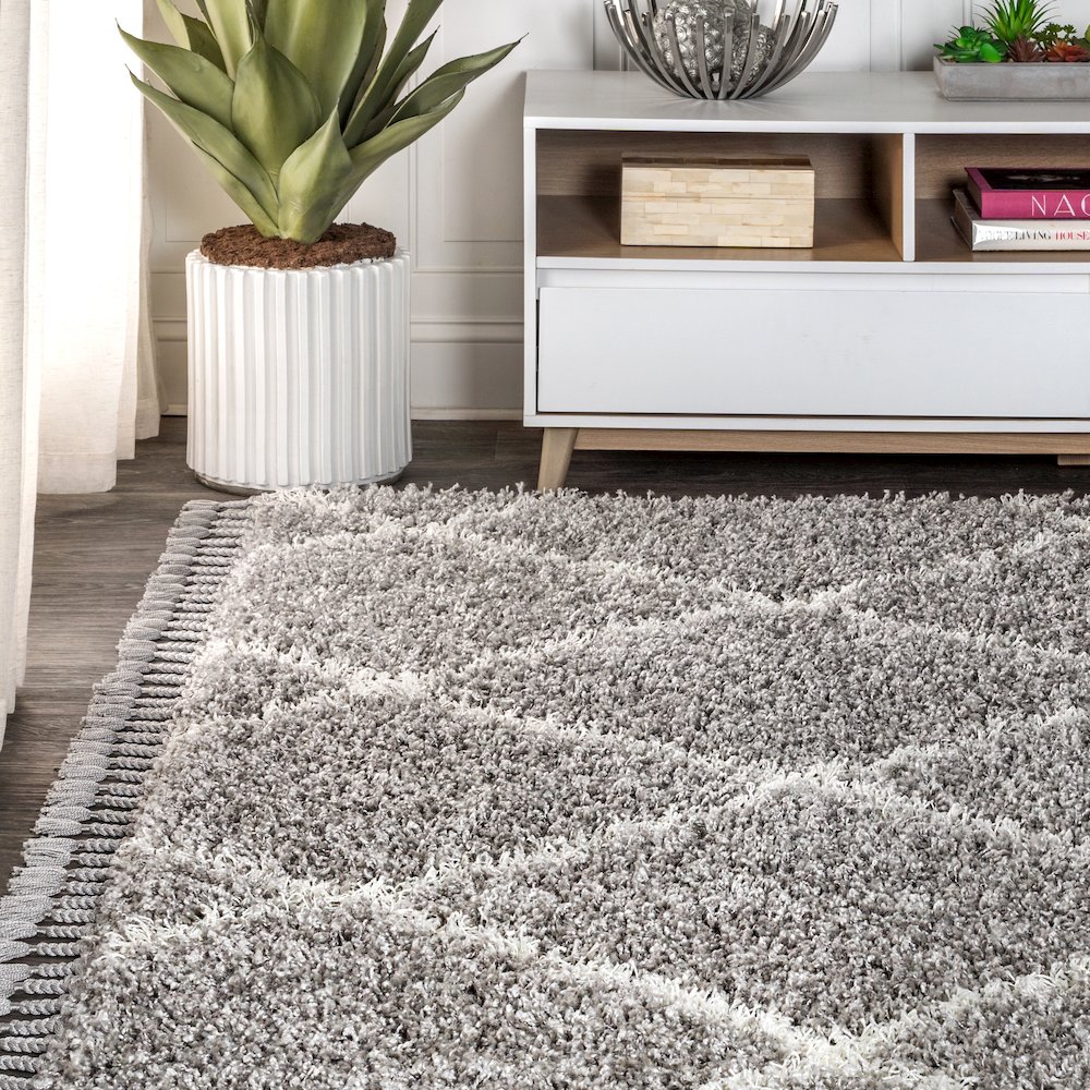 Gabrielle Mercer Shag Plush Tassel Moroccan Geometric Trellis Area Rug. Picture 3
