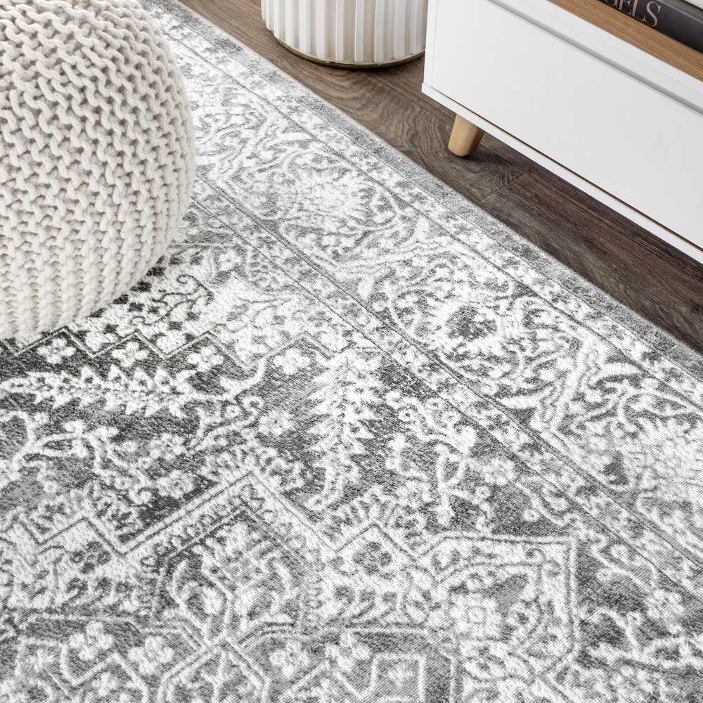 Modern Persian Vintage Medallion Area Rug. Picture 6