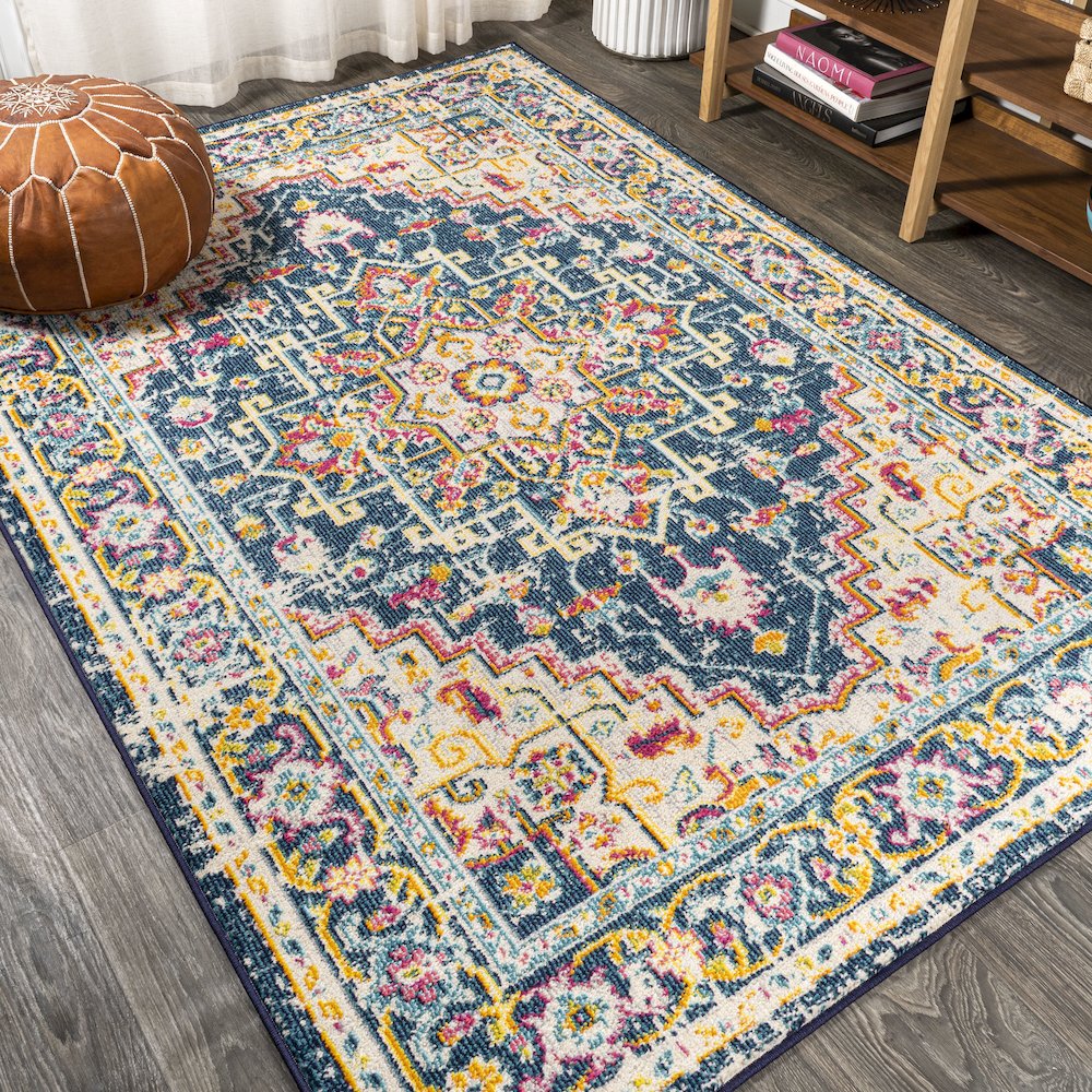 Brooklyn Geometric Medallion Area Rug. Picture 4