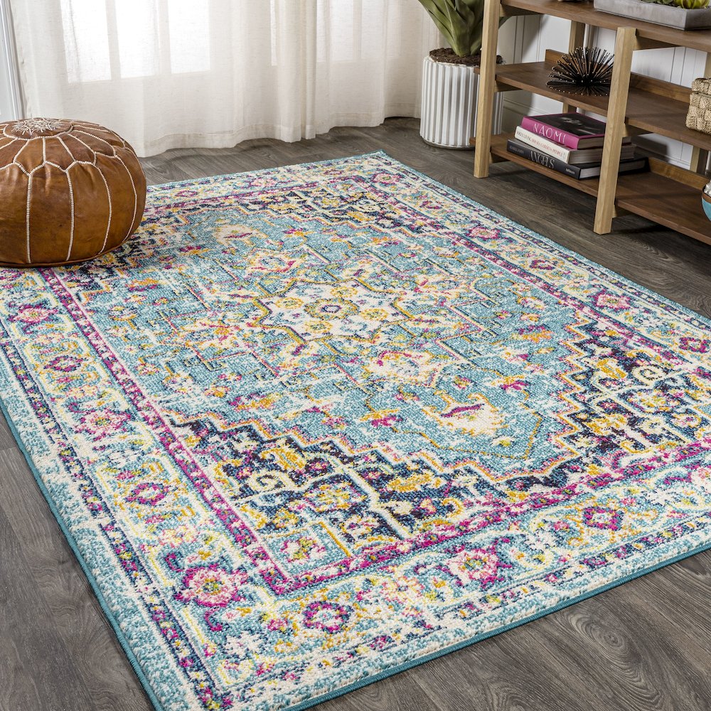 Brooklyn Geometric Medallion Area Rug. Picture 2