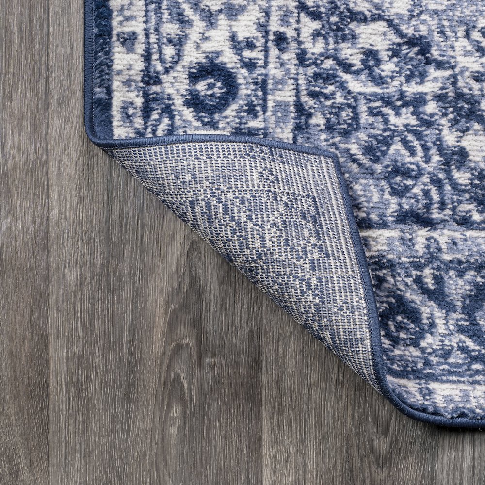 Kelly Rosalia Cottage Medallion Area Rug. Picture 5