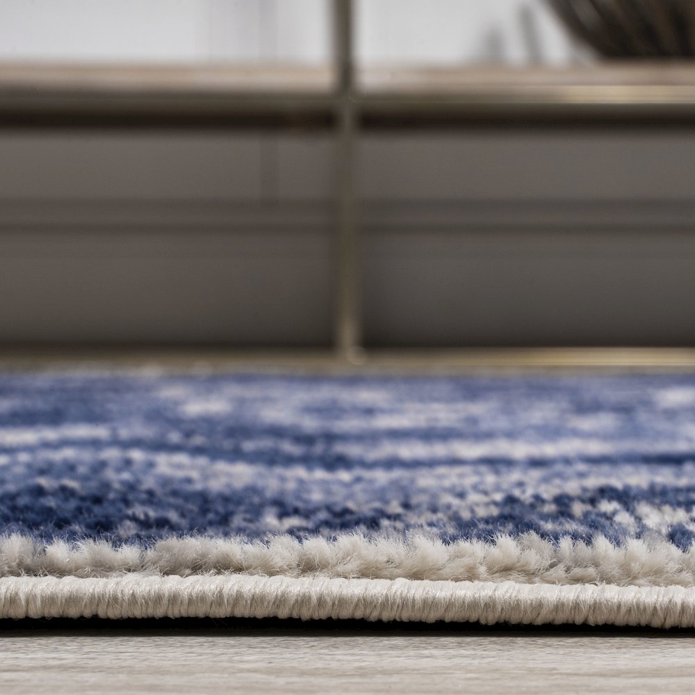Kelly Rosalia Cottage Medallion Area Rug. Picture 9