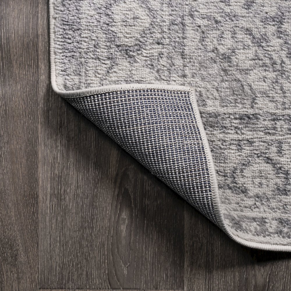 Kelly Rosalia Cottage Medallion Area Rug. Picture 5