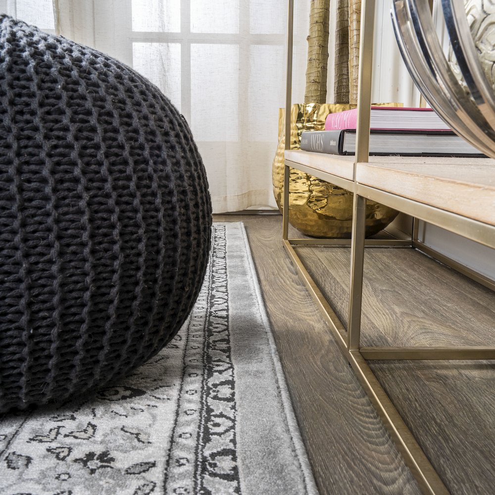Palmette Modern Persian Floral Area Rug. Picture 9