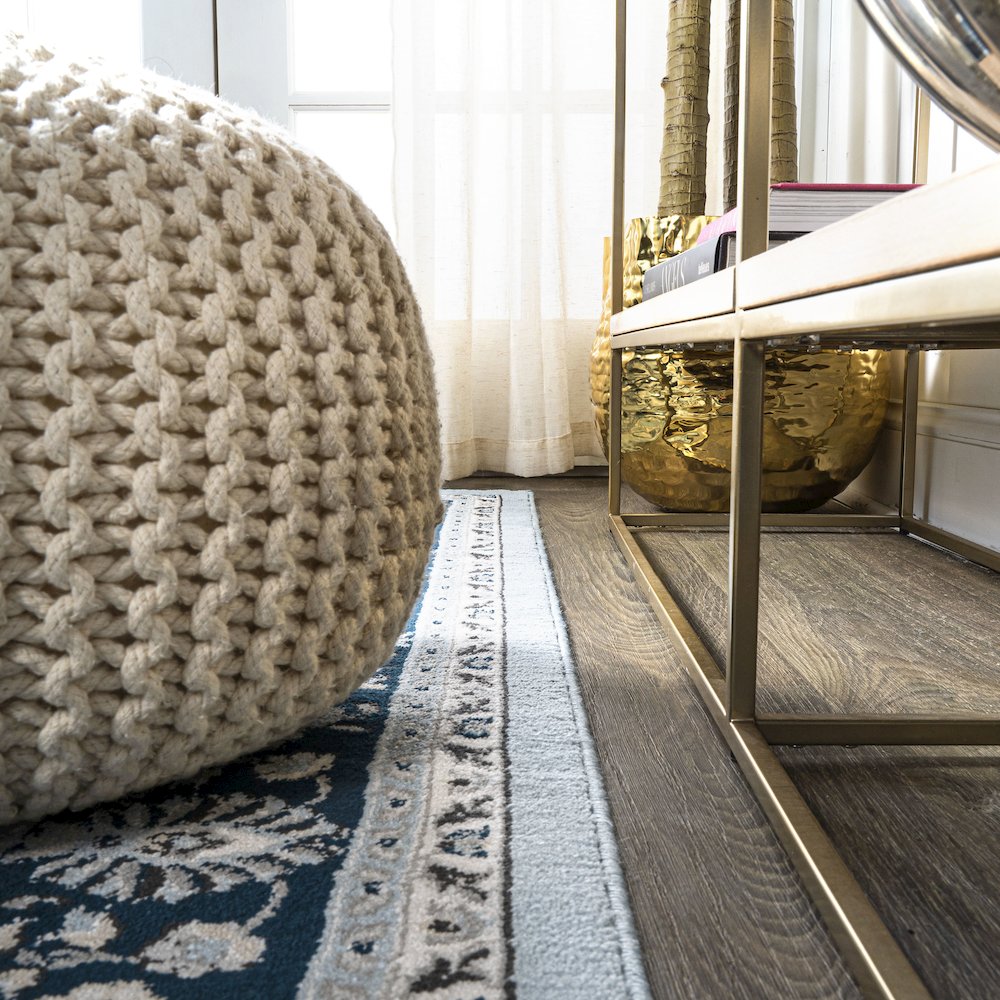 Palmette Modern Persian Floral Area Rug. Picture 9