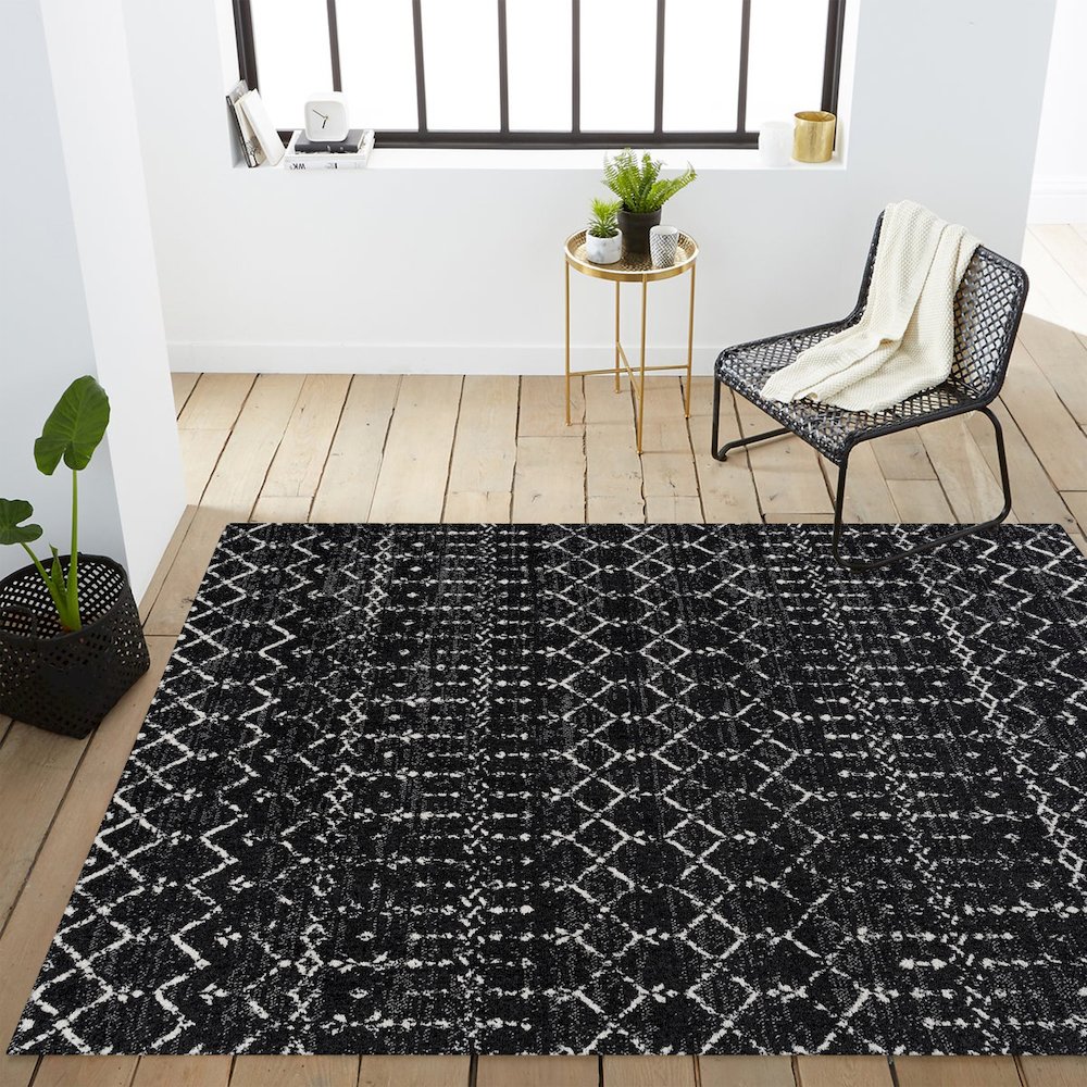 Moroccan Hype Boho Vintage Diamond Area Rug. Picture 11