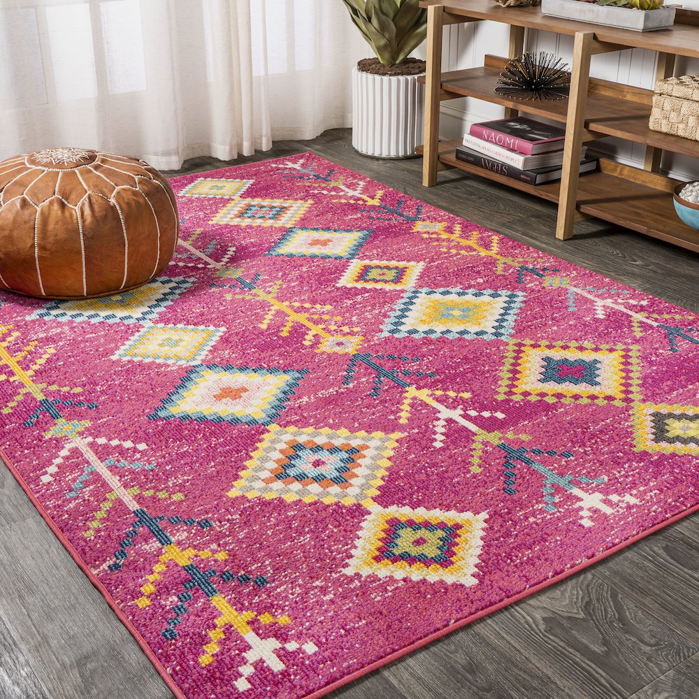 Tribal Love Geometric Area Rug. Picture 2