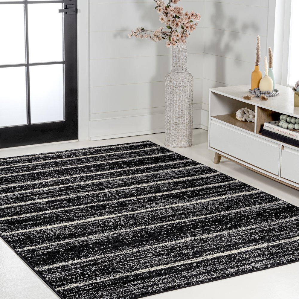 Williamsburg Minimalist Stripe Area Rug. Picture 3