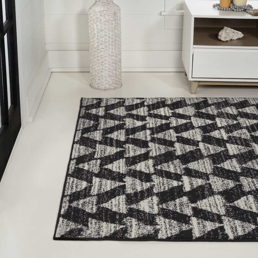 Aisha Moroccan Triangle Geometric Area Rug. Picture 1