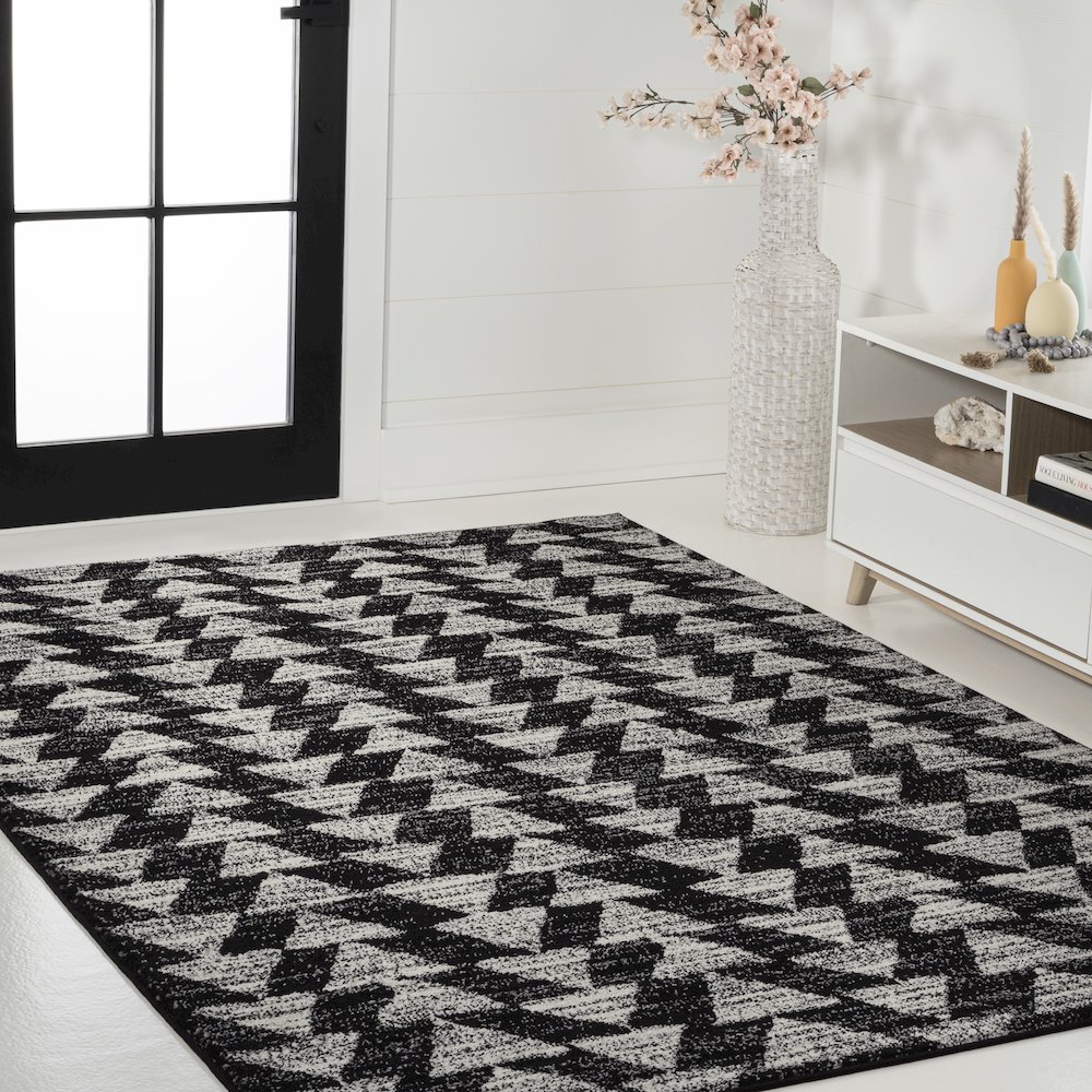 Aisha Moroccan Triangle Geometric Area Rug. Picture 3