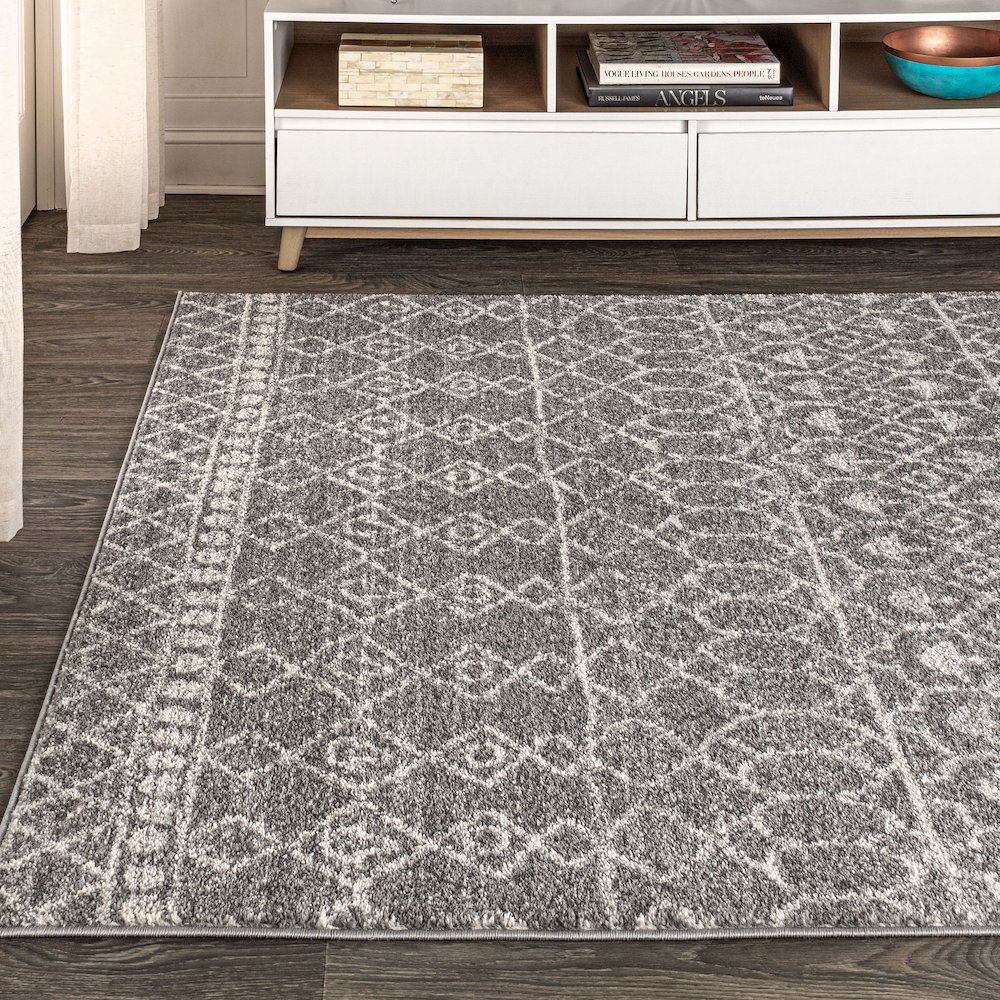 Izil Moroccan Beni Souk Area Rug. Picture 3
