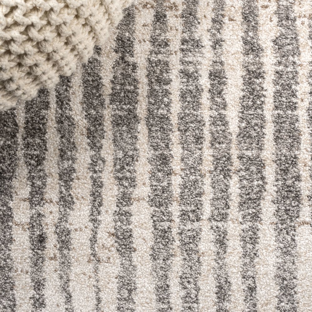 Skoura Modern Bold Stripe Area Rug. Picture 7