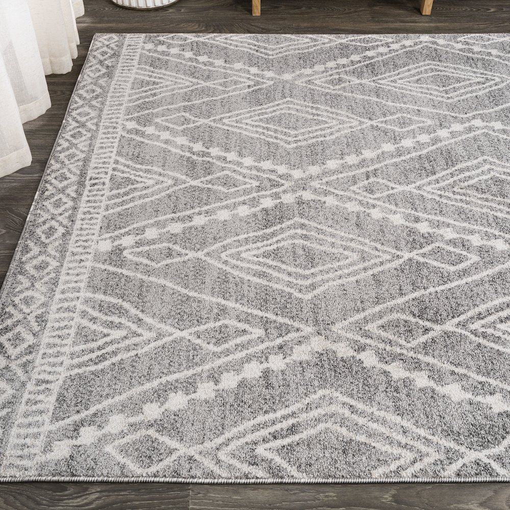 Rih Moroccan Style Diamond Area Rug. Picture 3