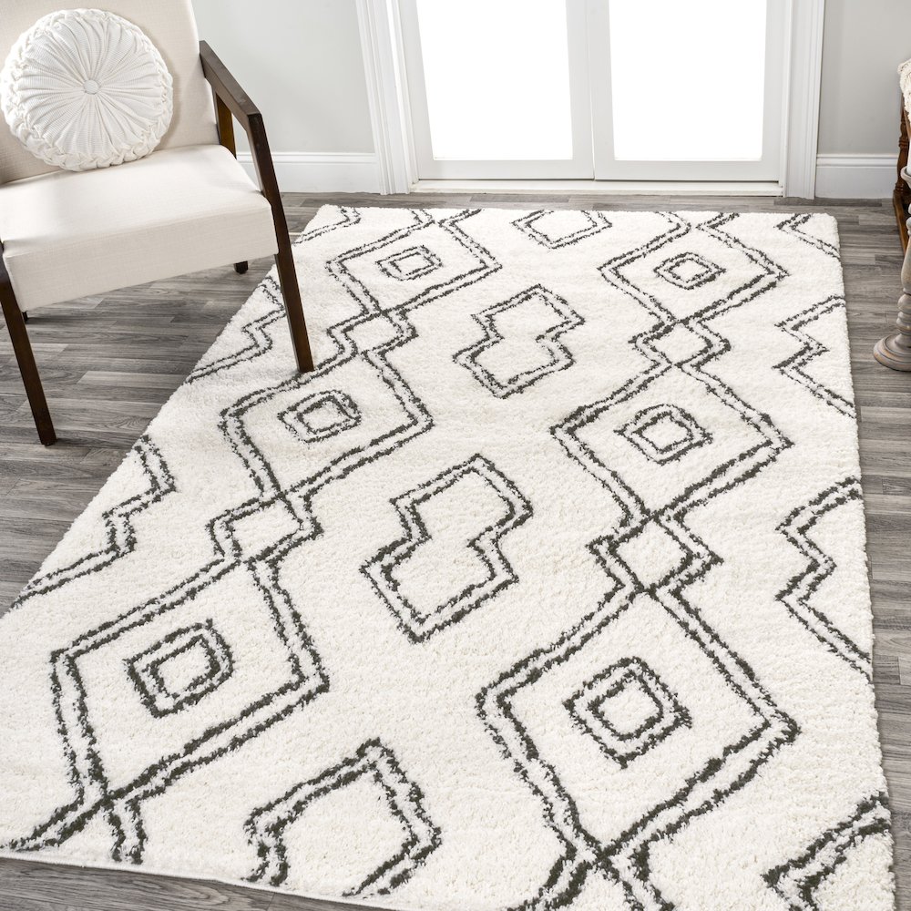 Deia Moroccan Style Diamond Shag Area Rug. Picture 2
