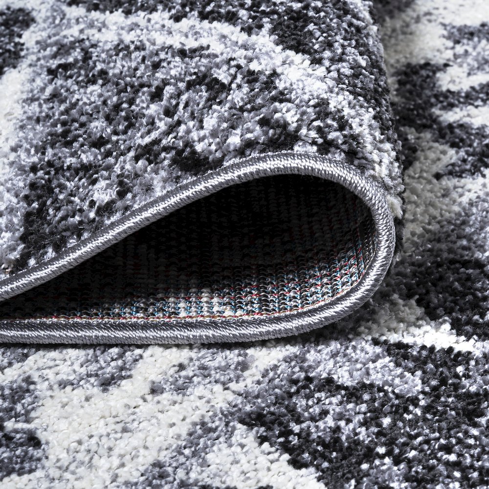 Sura Modern Kilim Geometric Area Rug. Picture 9