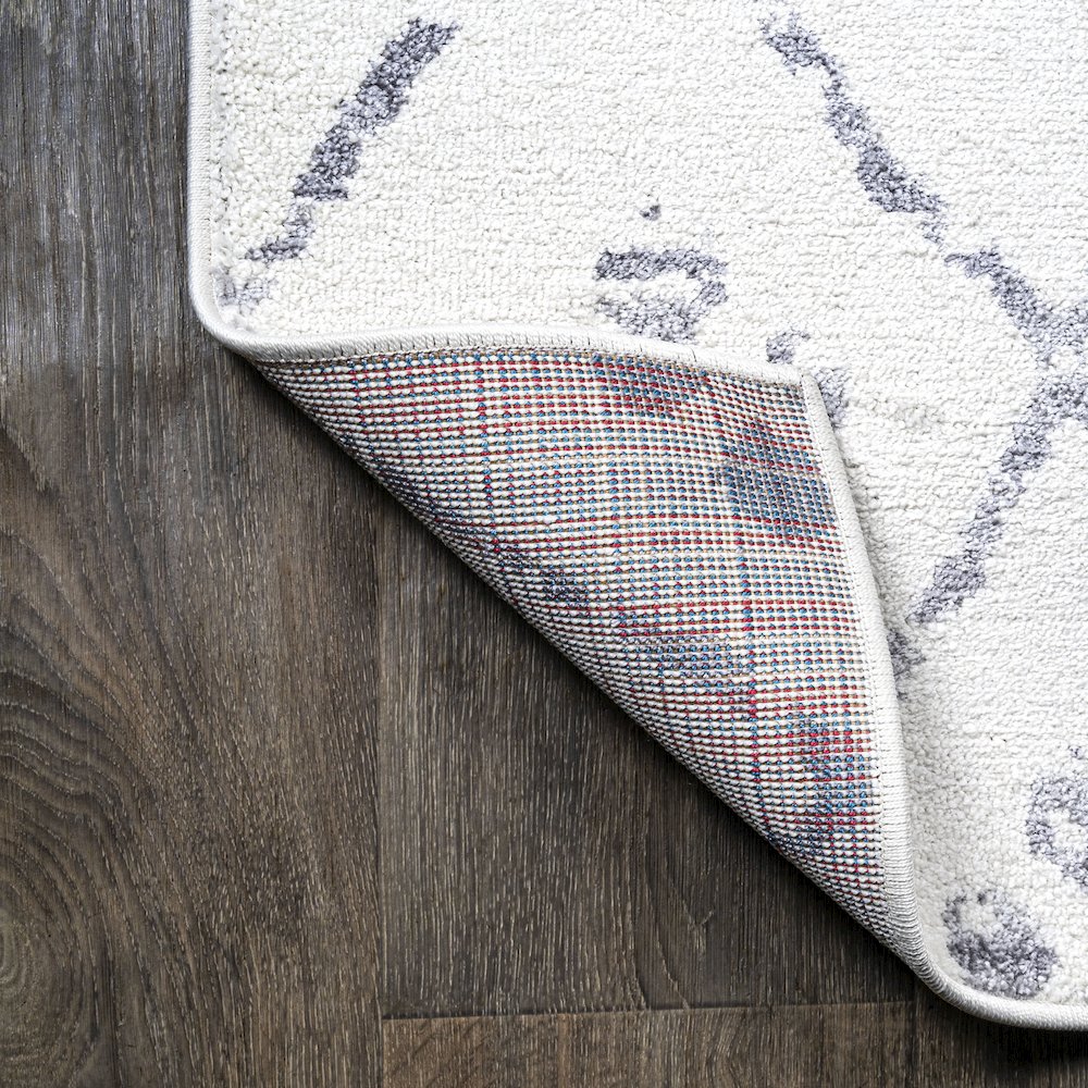 Izil Moroccan Geometric Diamond Area Rug. Picture 5