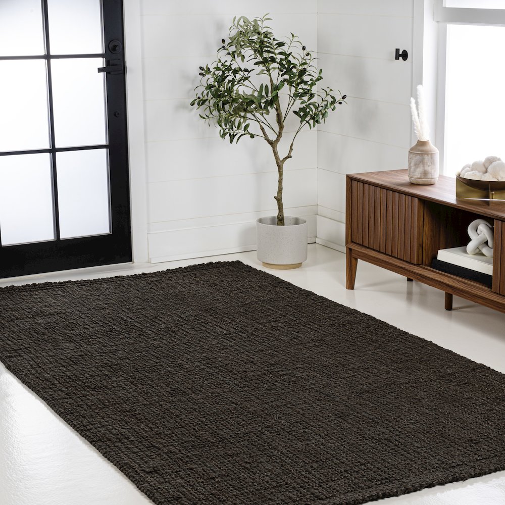 Pata Hand Woven Chunky Jute Area Rug. Picture 3