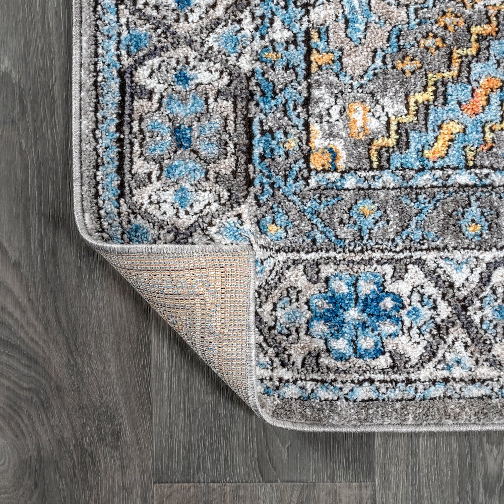 Izmit Geometric Vintage Medallion Area Rug. Picture 5