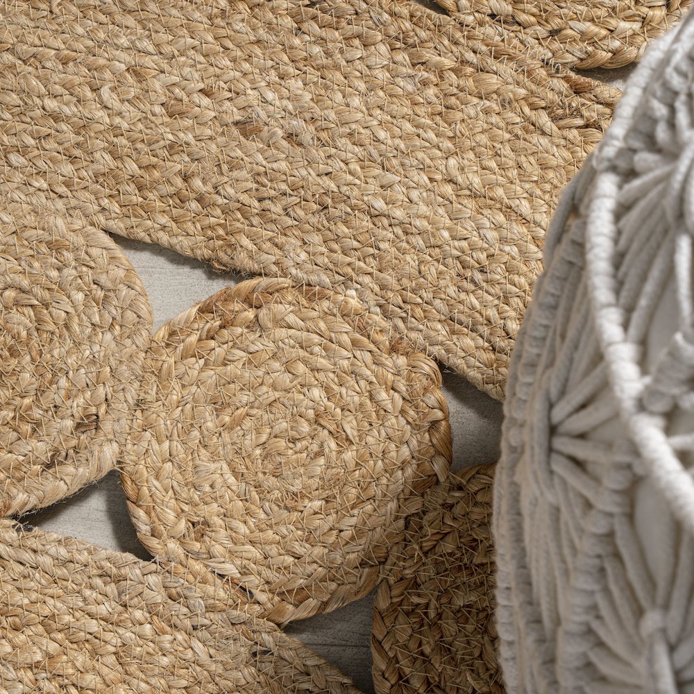 Daisy Hippy Jute Medallion Circle Area Rug. Picture 5