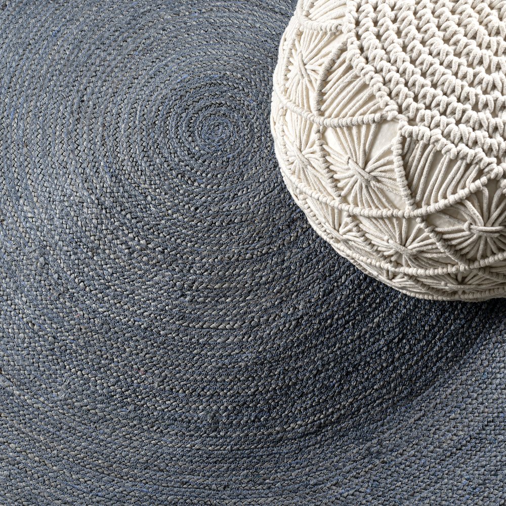 Zara Braided Coastal Cottage Round Jute Area Rug. Picture 2