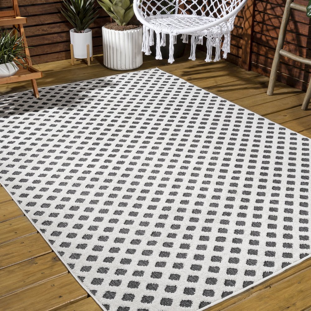 Rabat High-Low Pile Mini Diamond Trellis Area Rug. Picture 6